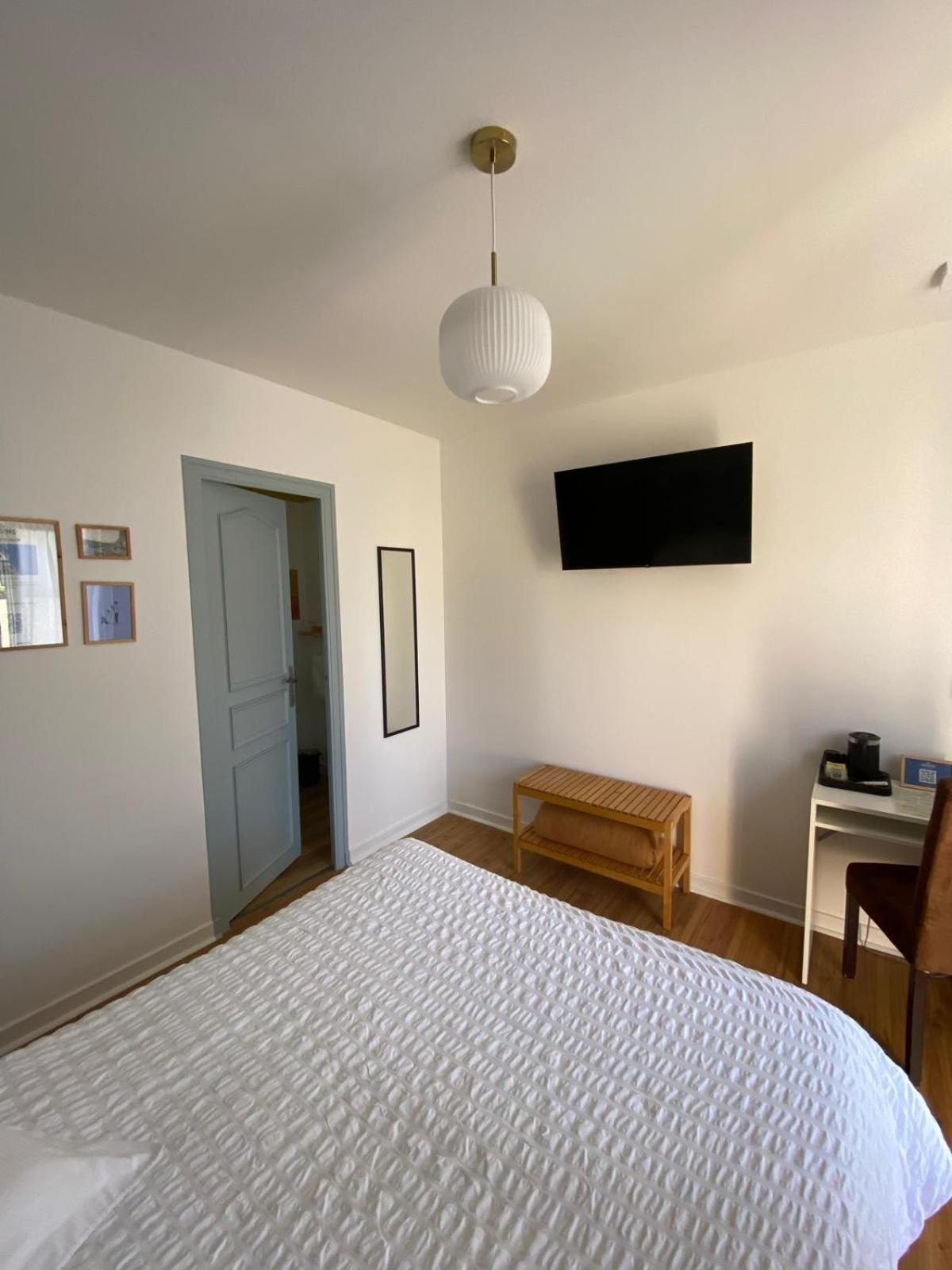 Hotel Les Voisins Beaucemaine Ploufragan Номер фото